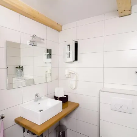 라벤더 가든 아파트먼트 아파트 *