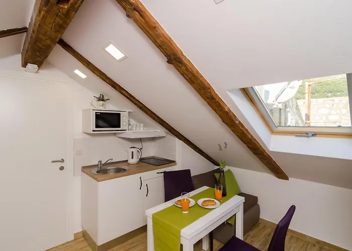 아파트 라벤더 가든 아파트먼트 두브로브니크