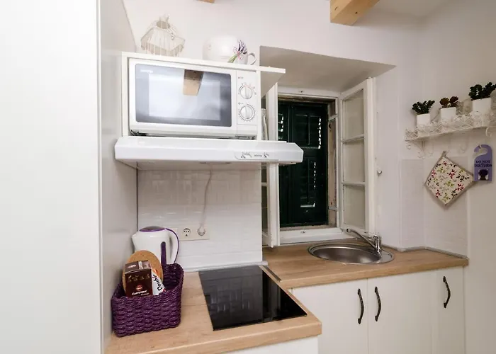 Lavender Garden * Ντουμπρόβνικ