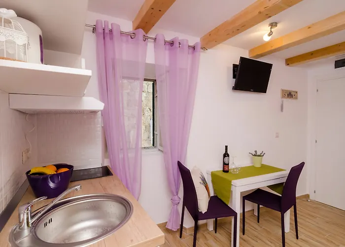 라벤더 가든 아파트먼트 두브로브니크