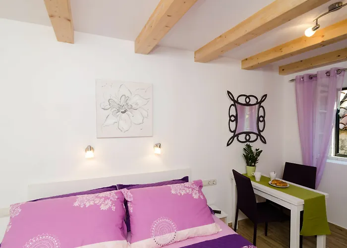 Lavender Garden Апартаменты
