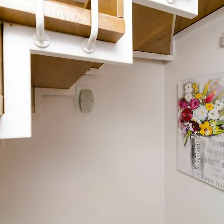 Lavender Garden Apartment